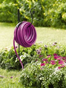 How to store garden hose